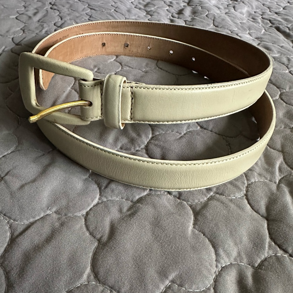 Talbots Beige Leather Belt with Gold-Tone Buckle EUC